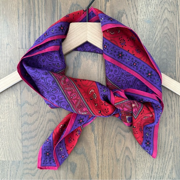 Vintage Oscar de la Renta Paisley Floral Silk Scarf Purple Pink Multicolor 31"sq - Picture 3 of 9